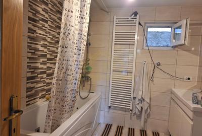 Casă individuală cu 3 camere cu Canalizare în Central - 22