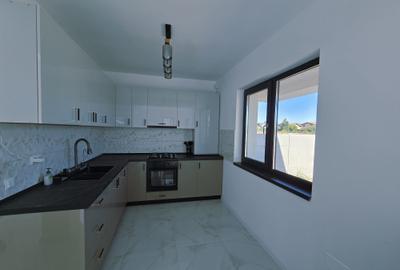 Vila individuala - 4 camere - 3 bai - 200m de STV - incalzire pardoseala - 4