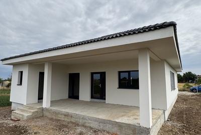 Casă cu 3 camere în Tărian - 2