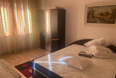 Garsoniera , zona B-dul Independentei , et 2 , 32 mp , decom - 7