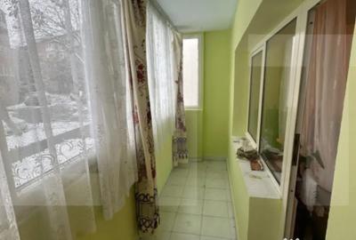 Apartament cu 3 camere decomandat în Miorița - 4