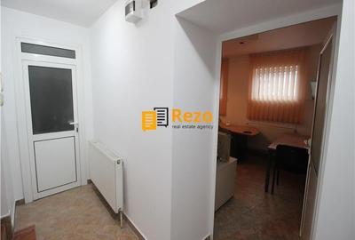 Vanzare demisol stradal zona centrala, ideal business Vanzare demisol stradal zona centrala, ideal business - 3