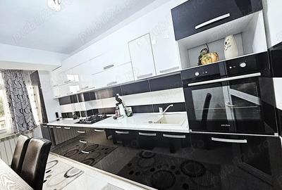 Apartament de vanzare in Galati, Micro 40 - 2 camere, 50 mp - 2
