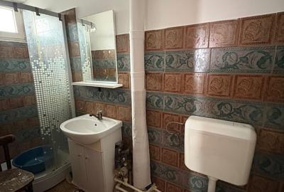 Garsonieră decomandată, mobilată în Gară - 8