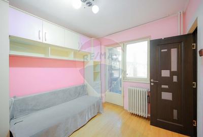 De vânzare apartament cu 3 camere, etajul 1, Strada Borsecului, Oradea - 4