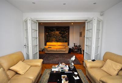 Apartament cu 4 camere circular, mobilat în Calea Victoriei