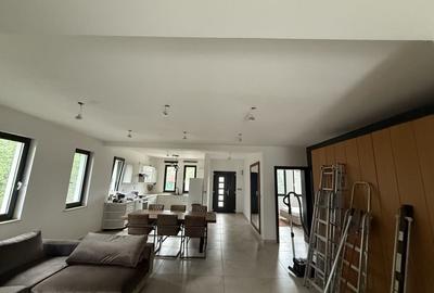 Casă cu 4 camere cu Teren 898 Mp în Firiza - 2