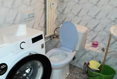 Garsonieră decomandată, mobilată în Sud - 4