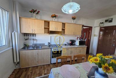 Apartament cu 2 camere decomandat, mobilat în Nufărul - 16