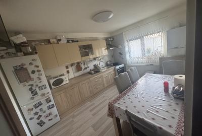 Casă cu 5 camere cu Teren 1192 Mp în Giulești - 7