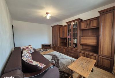 Apartament cu 3 camere decomandat în 9 Mai - 2