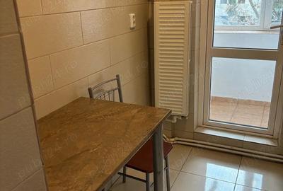 Apartament cu 2 camere decomandat în Hala Centrală - 1