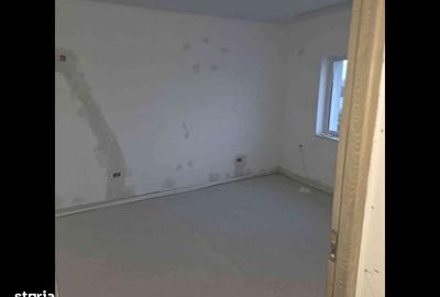 Apartament cu 3 camere decomandat în Central - 4