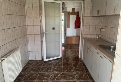 Apartament cu 2 camere decomandat în Inel I - 8