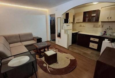 Apartament cu 3 camere semidecomandat în Central - 3