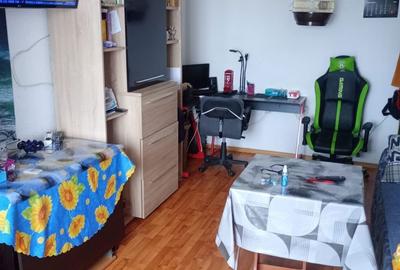 Apartament cu 3 camere decomandat în Unirii - 6