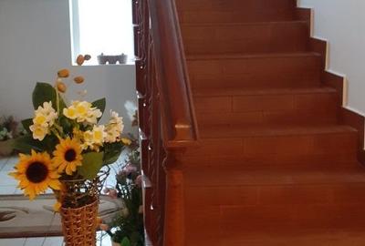 Casă cu 4 camere în Central - 3