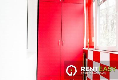 Apartament cu 3 camere semidecomandat în Podu Roș - 1