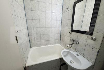 Garsoniera, etajul 1, zona Materna, cartierul Craiovita Noua - 5