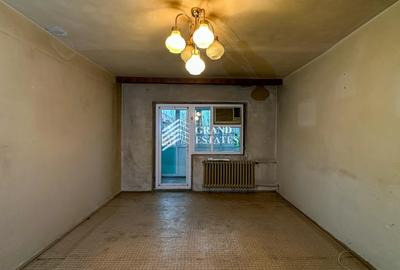 Apartament cu 4 camere decomandat în Rahova - 2