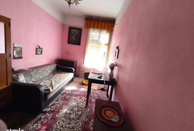 Casă cu 5 camere cu Teren 218 Mp în Muncitoresc - 3