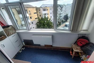 Apartament cu 3 camere decomandat în Mioriței - 3