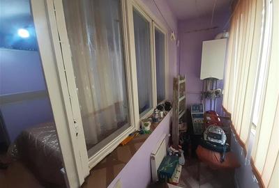 Apartament cu 2 camere decomandat în Micro II - 10