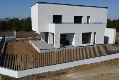 REV2003468 Vile individuale moderne 5 camere teren generos complex Saftica - 2