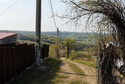 Teren de 1000 mp, în Aroneanu - 10