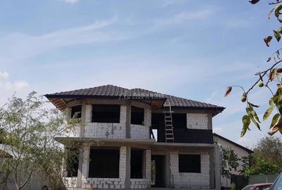 Casă cu 7 camere cu Teren 1000 Mp în Mihăilești - 6