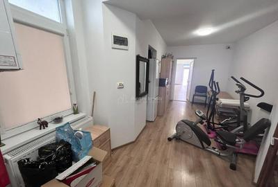 Resita, Apt. 2 cam.conf.1Sporit, Zona Universal - 2