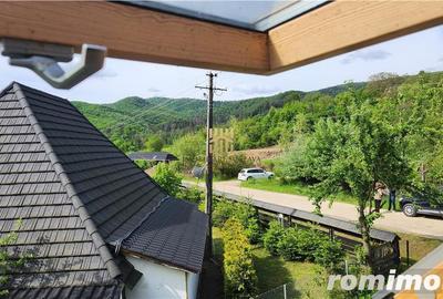 Casa Traditionala din lemn, in Bucovina! Zona Turistica - Cacica! - 4