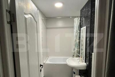 Apartament renovat, decomandat , 2 camere, zona micro 3 - 4