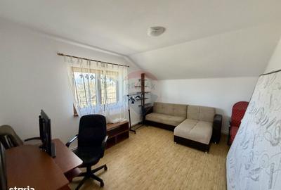 Casă cu 5 camere cu Teren 3400 Mp în Garoafa - 4