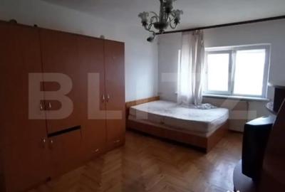 Garsonieră decomandată în Central - 7