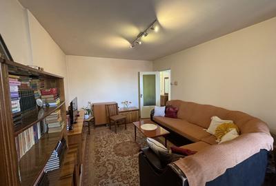 Apartament cu 3 camere decomandat, mobilat în Florilor - 2
