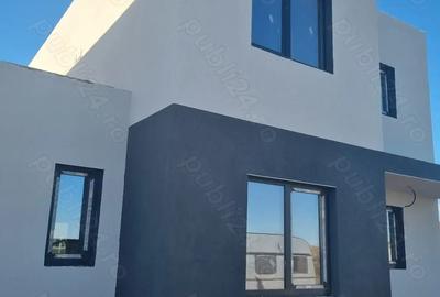 Sanandrei Duplex cu Perete Dublu, Proiect Modern - 1