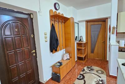 Stefan cel Mare / Apartament doua camere - 5 minute metrou - 16