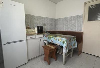 Apartament 3 camere, decomandat, Navodari - 2