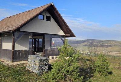 Casă cu 2 camere cu Teren 50 Mp în Central