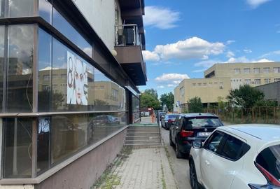Spatiu comercial prin destinatie intr-un bloc situat in zona Palas - 2