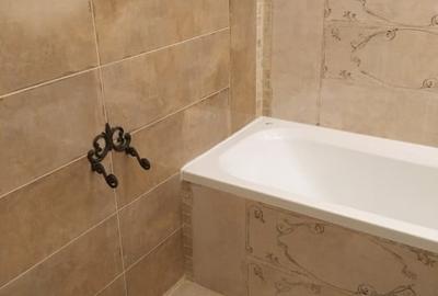 Str Londra Apartament cu 3 camere de inchiriat- 2 balcoane - 4