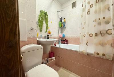 Apartament cu 2 camere decomandat în Banu Manta