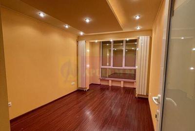 Vanzare apartament 3 camere in zona Ozana