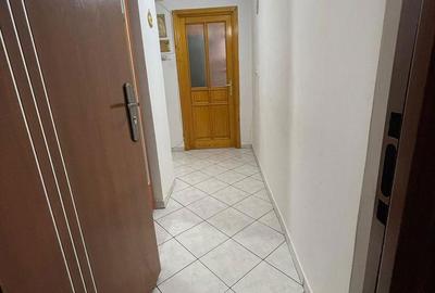 Apartament cu 3 camere decomandat în George Enescu - 12