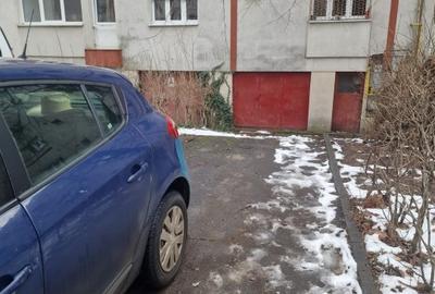 Apartament cu 3 camere semidecomandat în Pajura - 16