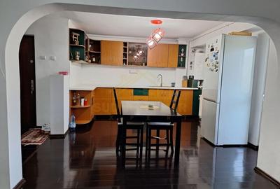 APARTAMENT 3 CAMERE-CENTRU PRIMARIE - 3