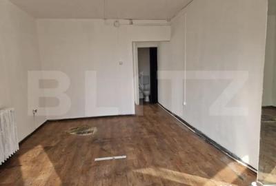 Spațiu comercial, de 55 mp, în Rogerius - 4