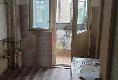 70mp 3 cam etaj 2 balcon 7 m R.Negru - Capatul lui 4 confort - 10