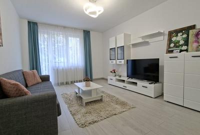 Apartament cu 2 camere decomandat, mobilat în Ultracentral